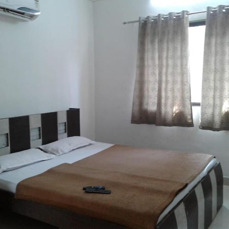 Hotel Kalpavruksha Alībāg Dış mekan fotoğraf